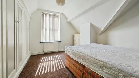 2 bedroom Flat to let in Accrington Road, Burnley, BB11