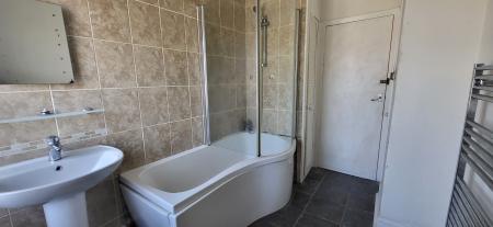 2 bedroom Terraced House to let in Irene Street, Burnley, BB10