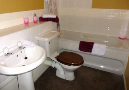 2 bedroom Apartment to let in Lisbon Drive, Burnley, BB11