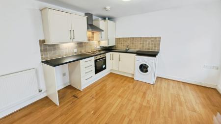 2 bedroom Flat to let in Ightenhill Street, Padiham, BB12