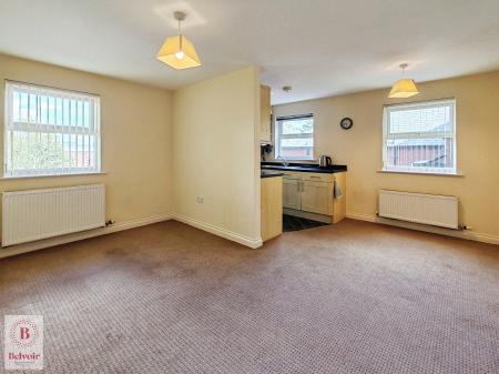 2 bedroom Flat to let in Lincoln Court, Station Road, Padiham, BB12