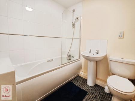2 bedroom Flat to let in Lincoln Court, Station Road, Padiham, BB12