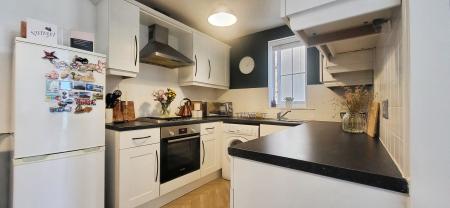 2 bedroom Flat to let in Upperbrook Court, Burnley, BB12