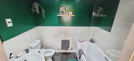 2 bedroom Flat to let in Upperbrook Court, Burnley, BB12