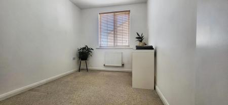 2 bedroom Flat to let in Upperbrook Court, Burnley, BB12