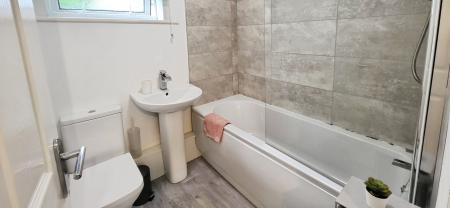 3 bedroom Terraced House to let in Whitegate Close, Padiham, BB12