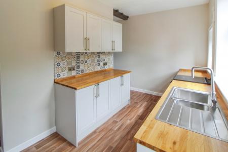 2 bedroom Terraced House for sale in Lane Ends, Nelson, BB9