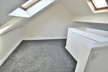 3 bedroom Terraced House to let in Burnley Road, Padiham, BB12