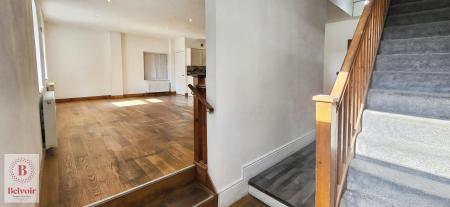 4 bedroom Semi-detached house to let in Thornhill Street, Burnley, BB12