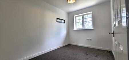 2 bedroom Semi-detached house to let in Bluebell Grove, Burnley, BB11