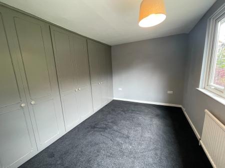 3 bedroom End of terrace house to let in Starthe Bank, Heanor, DE75