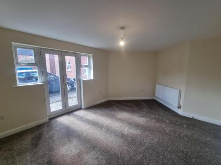 2 bedroom Flat to let in Occupation Lane, Woodville, Burton Upon Trent, DE11