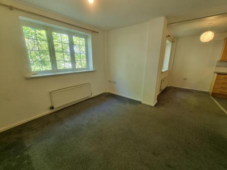 2 bedroom Flat for sale in Evershed Way, Burton Upon Trent, DE14