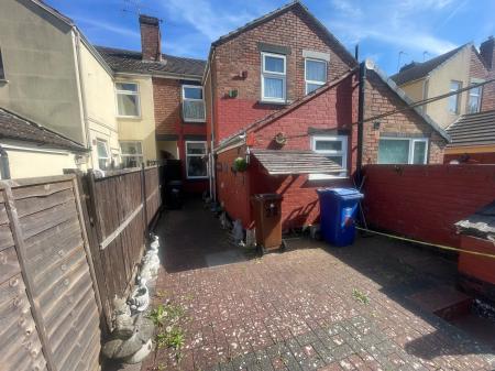 3 bedroom Terraced House for sale in Beech Street, Burton Upon Trent, DE14