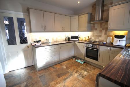 2 bedroom Terraced House for sale in Gordon Street, Oldham, OL4