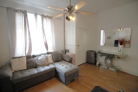 2 bedroom End of terrace house for sale in Hollins Road, Oldham, OL8