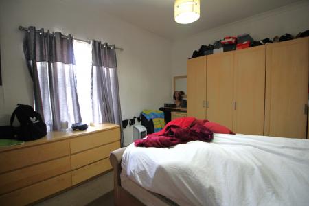 2 bedroom End of terrace house for sale in Hollins Road, Oldham, OL8