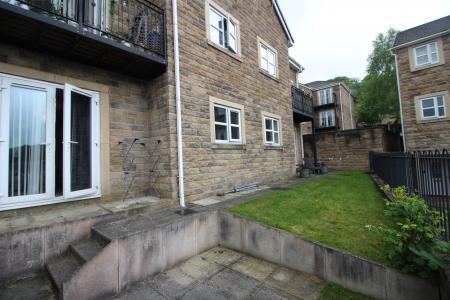 2 bedroom Flat for sale in PORTFOLIO, Mossley, OL5