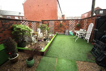 2 bedroom End of terrace house for sale in Prince George Street, Oldham, OL1