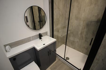 2 bedroom Duplex to let in Silver Street, Bury, BL9