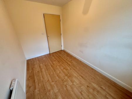 2 bedroom Flat to let in Clough Gardens, Haslingden, BB4
