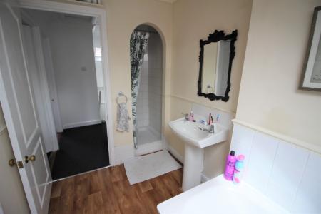 2 bedroom Terraced House for sale in Mansfield Street, Ashton-Under-Lyne, OL7