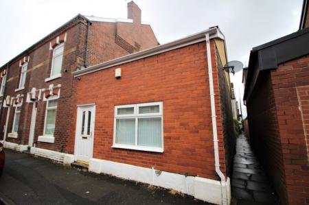 2 bedroom Terraced House for sale in Mansfield Street, Ashton-Under-Lyne, OL7