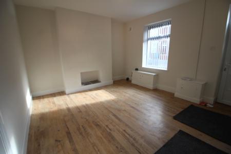 2 bedroom Terraced House for sale in Coalshaw Green Road, Oldham, OL9