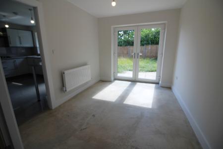 5 bedroom Semi-detached house for sale in Walker Road, Manchester, M9