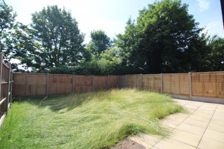 5 bedroom Semi-detached house for sale in Walker Road, Manchester, M9