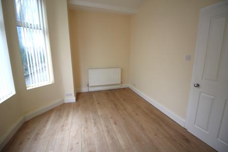 1 bedroom Ground floor flat to let in Seymour Road, Manchester, M8
