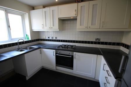 3 bedroom Semi-detached house to let in Langholme Way, Heywood, OL10
