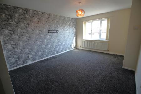 3 bedroom Semi-detached house to let in Langholme Way, Heywood, OL10
