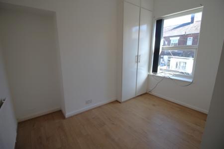 2 bedroom Terraced House to let in Hanson Street, Oldham, OL4