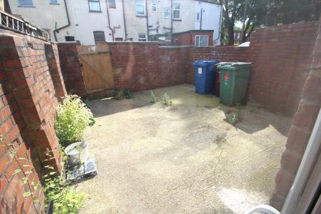 3 bedroom Terraced House to let in Oram Street, Bury, BL9
