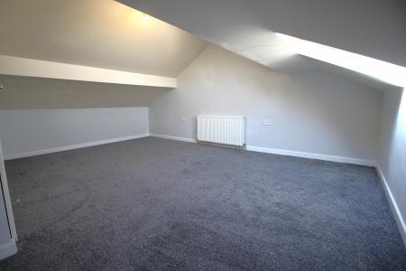 2 bedroom Duplex to let in Back Walmersley Road West, Bury, BL9