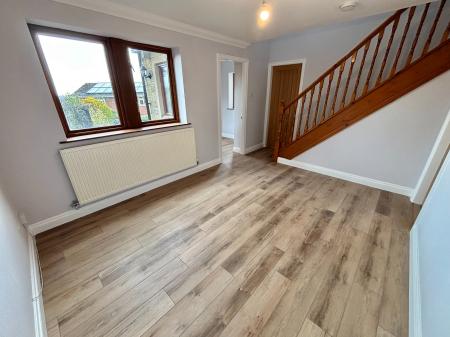 4 bedroom Detached house for sale in Harden Hills, Shaw, OL2