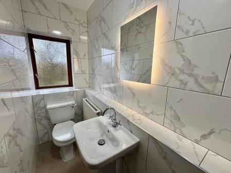 4 bedroom Detached house for sale in Harden Hills, Shaw, OL2