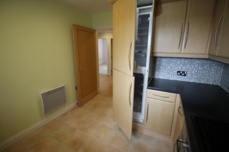 2 bedroom Flat to let in Derby Court, Bury, BL9