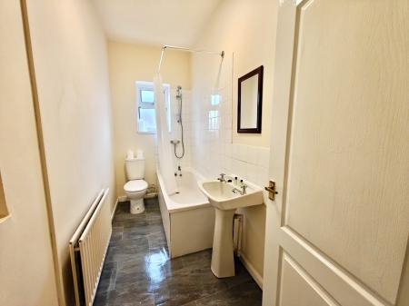 2 bedroom End of terrace house to let in Coomassie Street, Radcliffe, M26