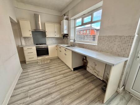 2 bedroom Terraced House to let in Wood Street, Bury, BL8