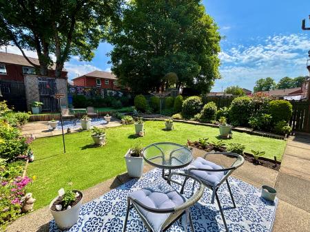 3 bedroom Semi-detached house for sale in Albert Royds Street, Rochdale, OL16
