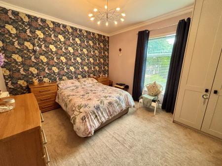 2 bedroom Terraced House for sale in Alma Street, Radcliffe, M26