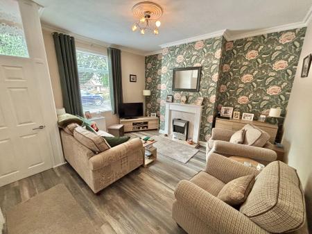 2 bedroom Terraced House for sale in Alma Street, Radcliffe, M26