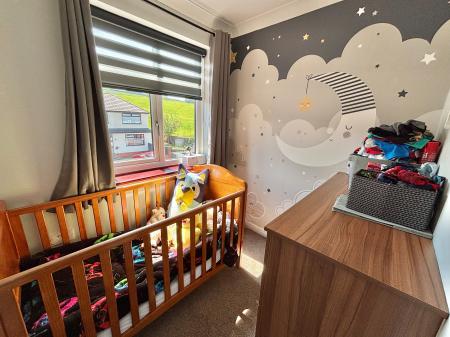 4 bedroom Semi-detached house for sale in Lilac View Close, Oldham, OL2
