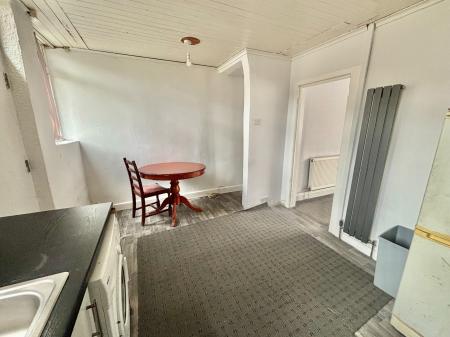 2 bedroom End of terrace house to let in Tenby Street, Oldham, OL8