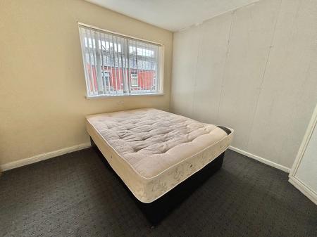 2 bedroom End of terrace house to let in Tenby Street, Oldham, OL8