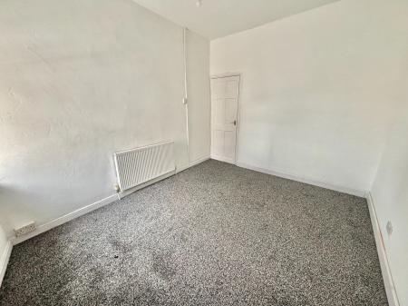 3 bedroom End of terrace house to let in Daisy Bank, Bacup, OL13