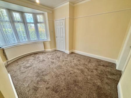 2 bedroom End of terrace house to let in Suffolk Street, Oldham, OL9