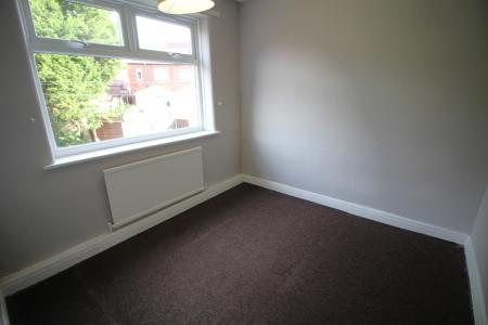2 bedroom End of terrace house to let in Suffolk Street, Oldham, OL9